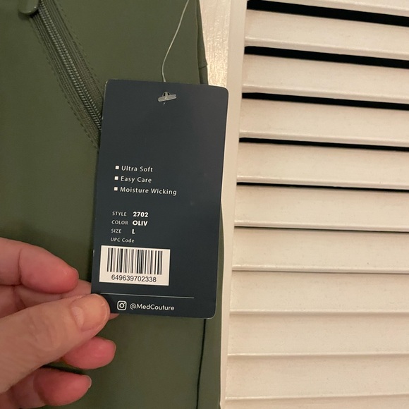 NWT Med Couture Insight Women's 4-Pocket Zipper Cargo Pocket Scrub Pants - Picture 11 of 11